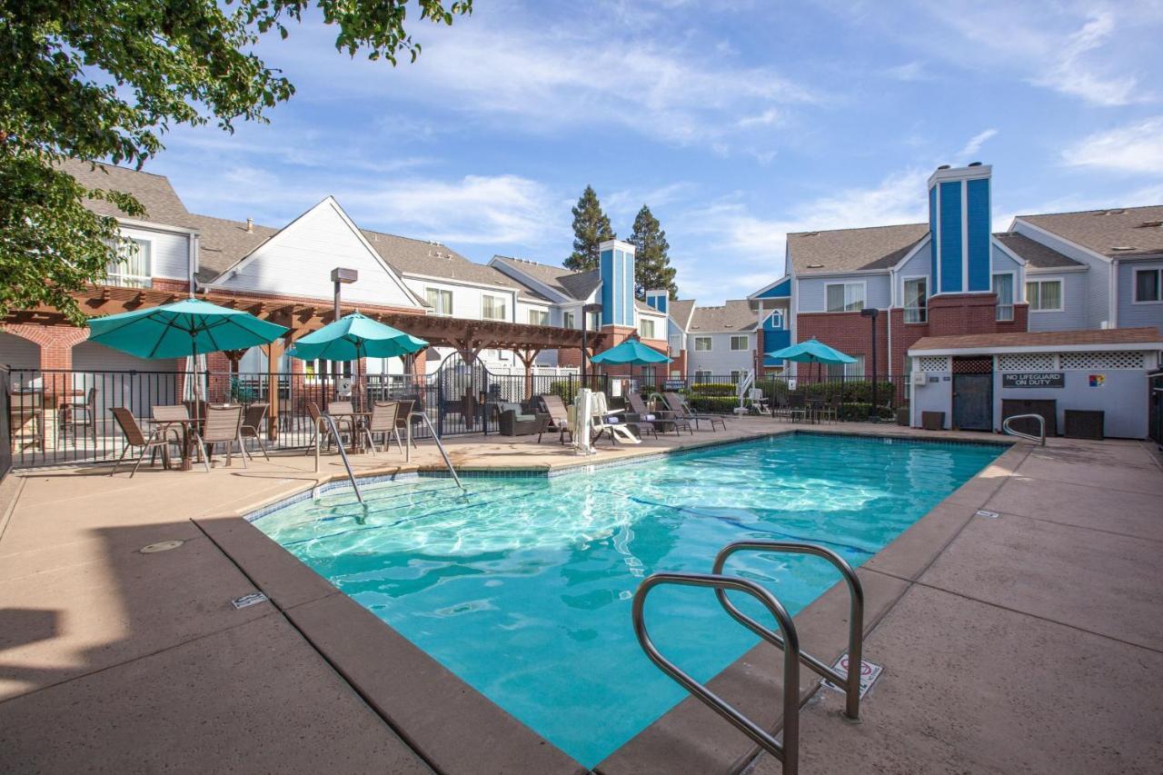 By Marriott Airport Natomas 3*