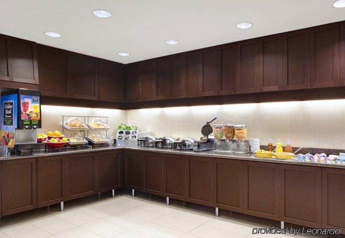 By Marriott Airport Natomas Hotel