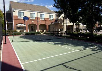 Hotel By Marriott Airport Natomas 3*