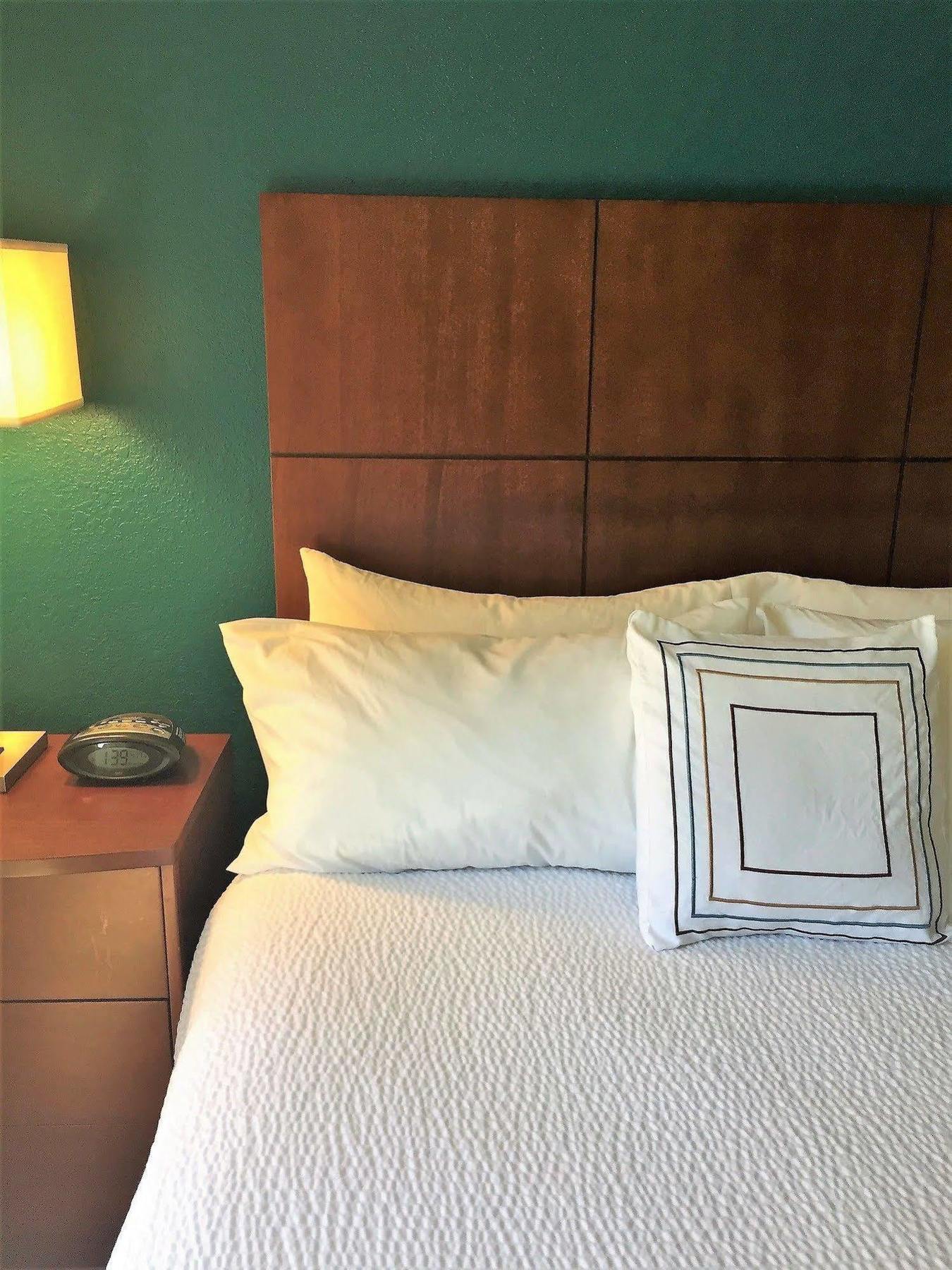 By Marriott Airport Natomas 3*