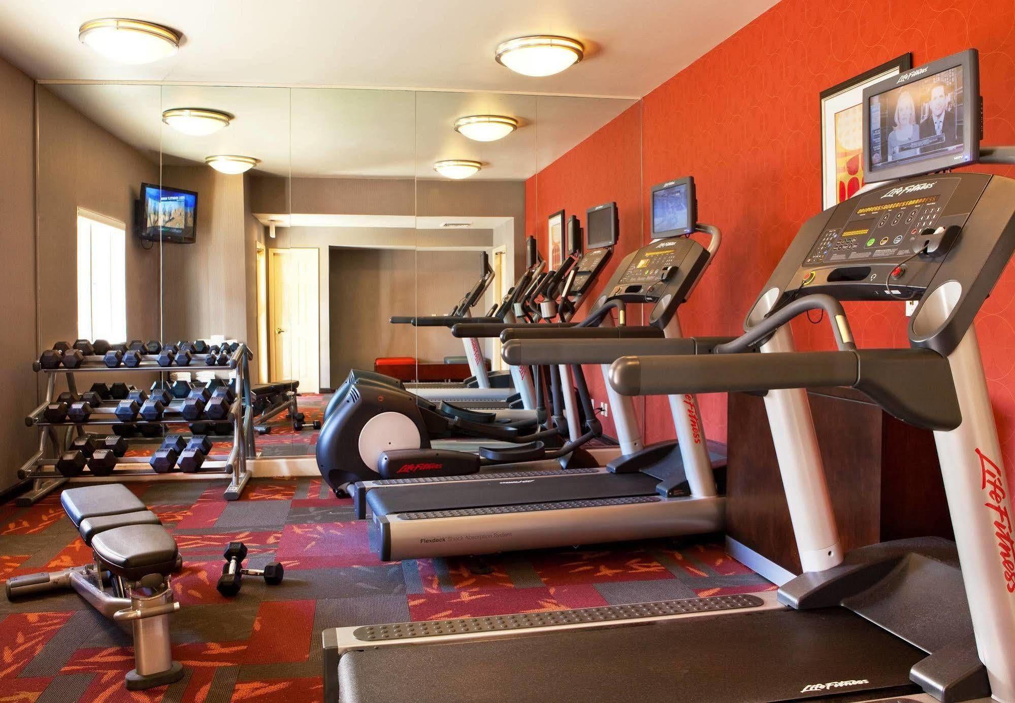 By Marriott Airport Natomas 3*